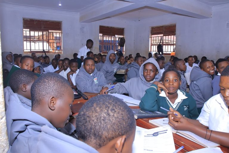 Classroom Group Work 768x512