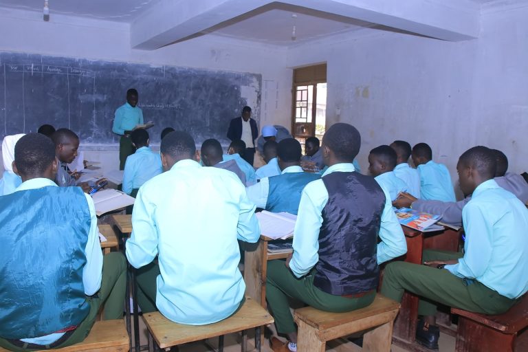 Teacher Led Classroom 768x512